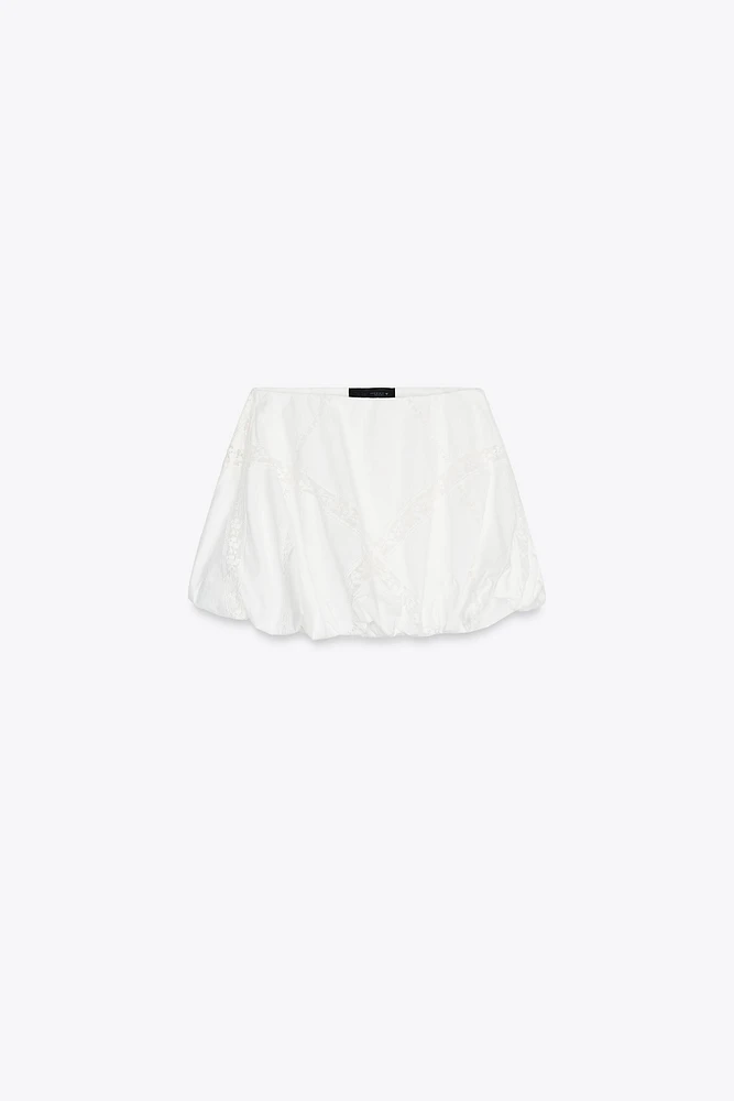 EMBROIDERED MINI SKIRT