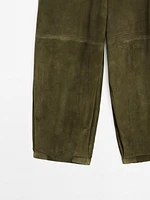 Pantalon balloon en cuir finition daim