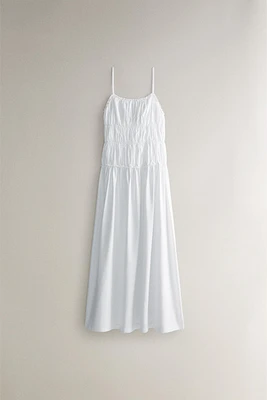 NIGHTGOWN WITH GATHERED DETAIL