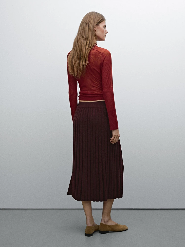 Pleated midi skirt with elastic waistband