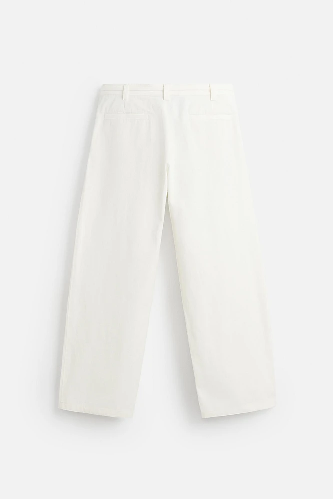 PANTALON COUPE DÉCONTRACTÉE CEINTURE