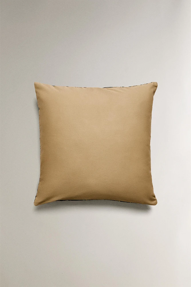 HOUSSE DE COUSSIN BRODERIES