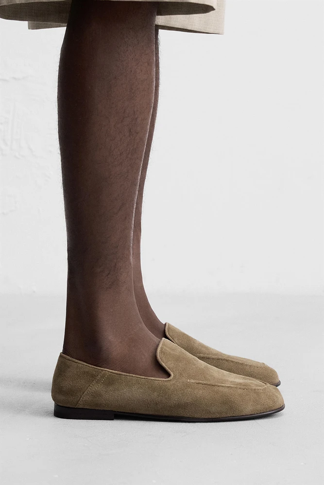 LEATHER LOAFERS
