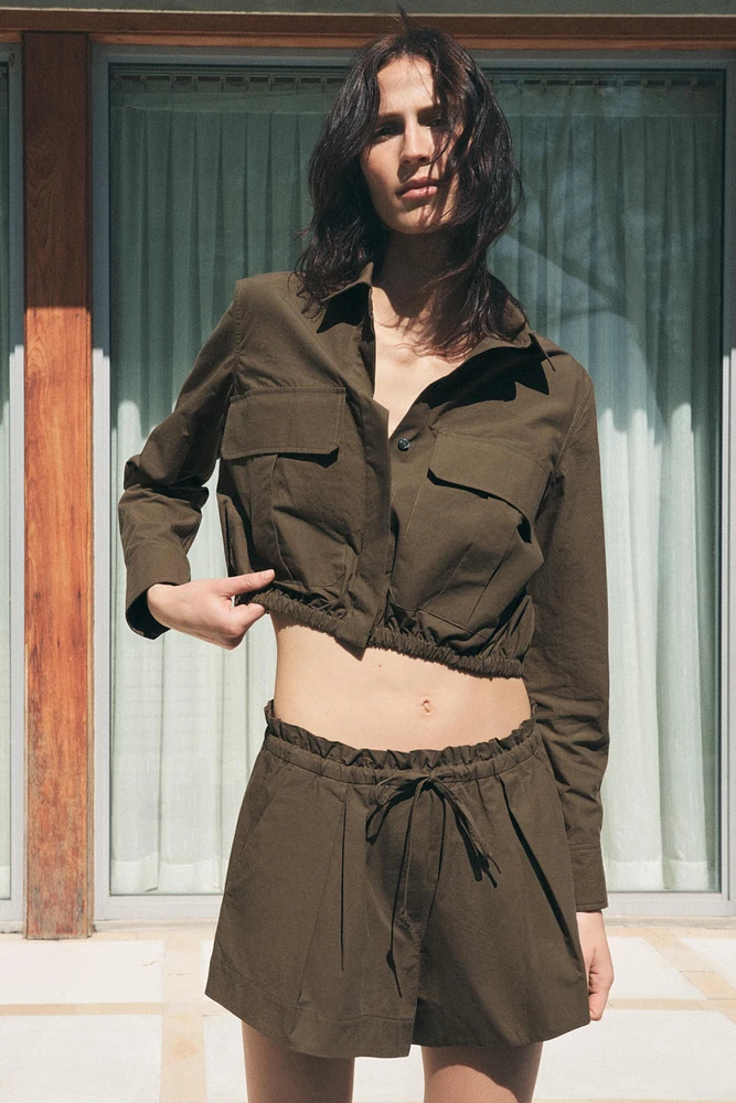 CHEMISE COURTE AVEC POCHES COLLECTION ZW