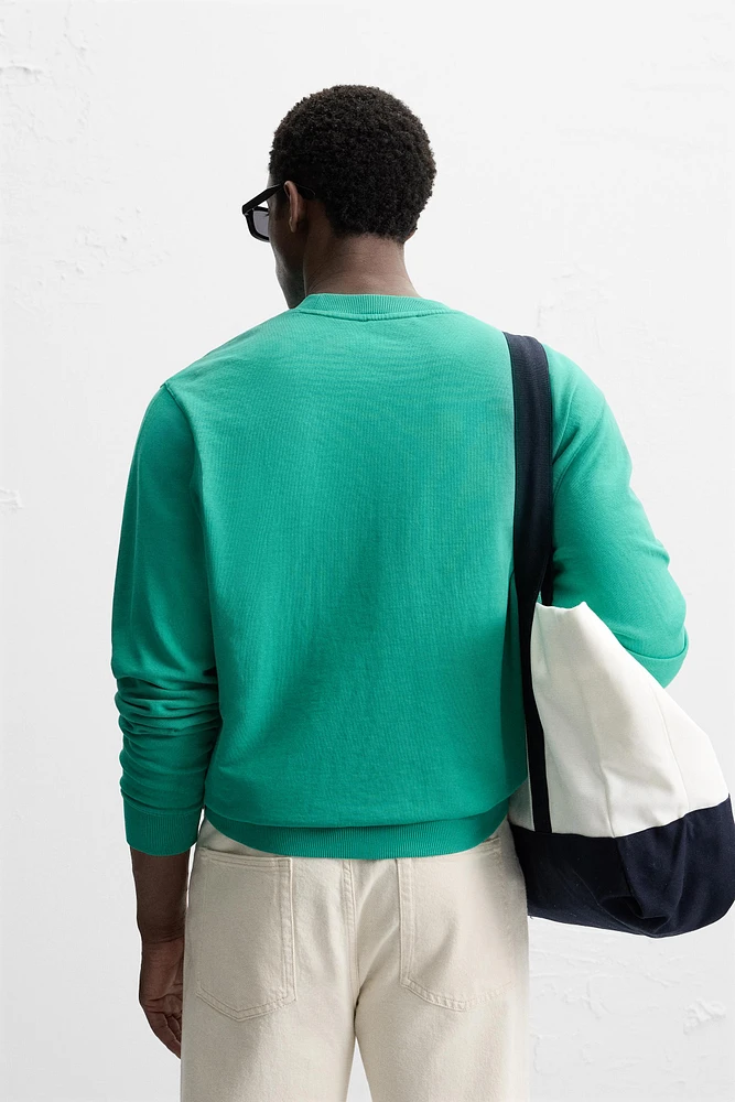 WASHED SWEATSHIRT