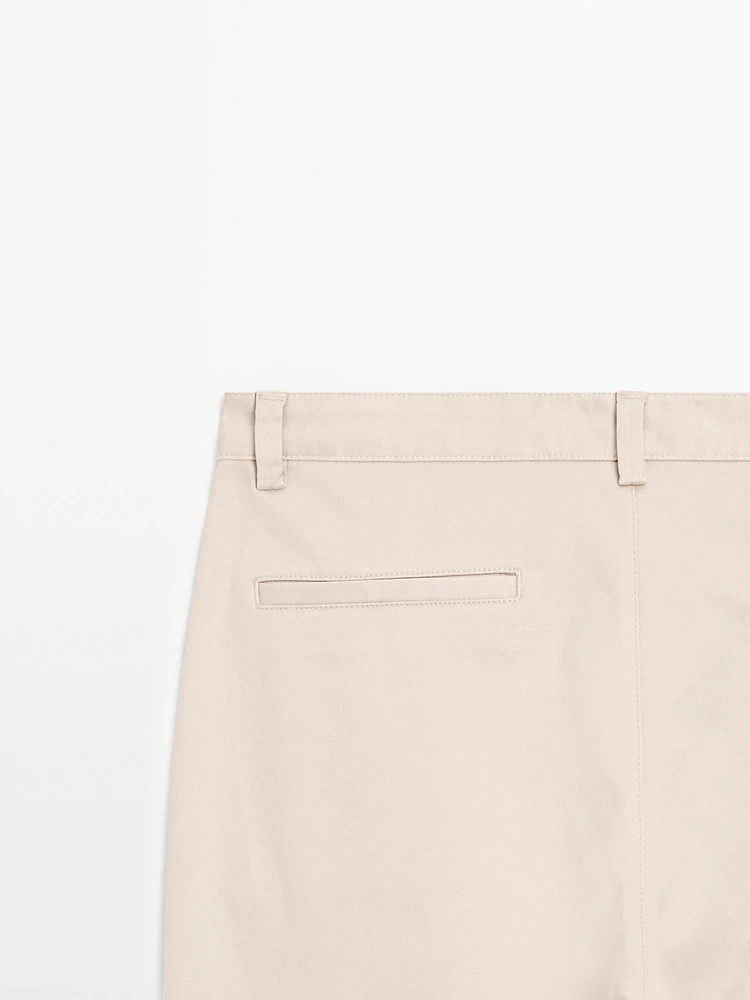 Cotton blend relaxed fit cropped trousers
