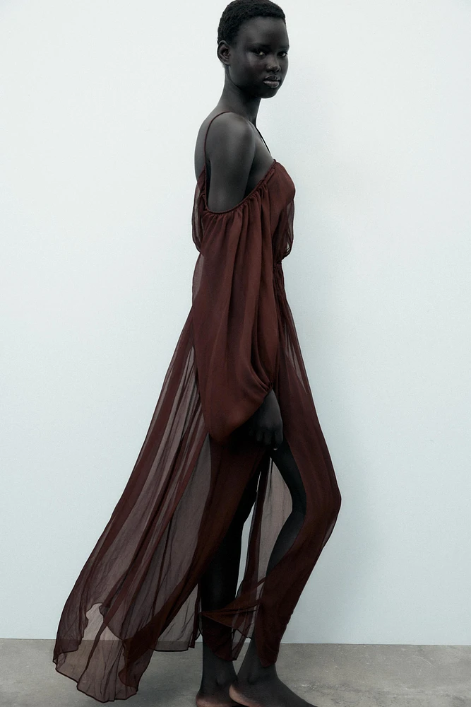 FLOWY LONG DRESS