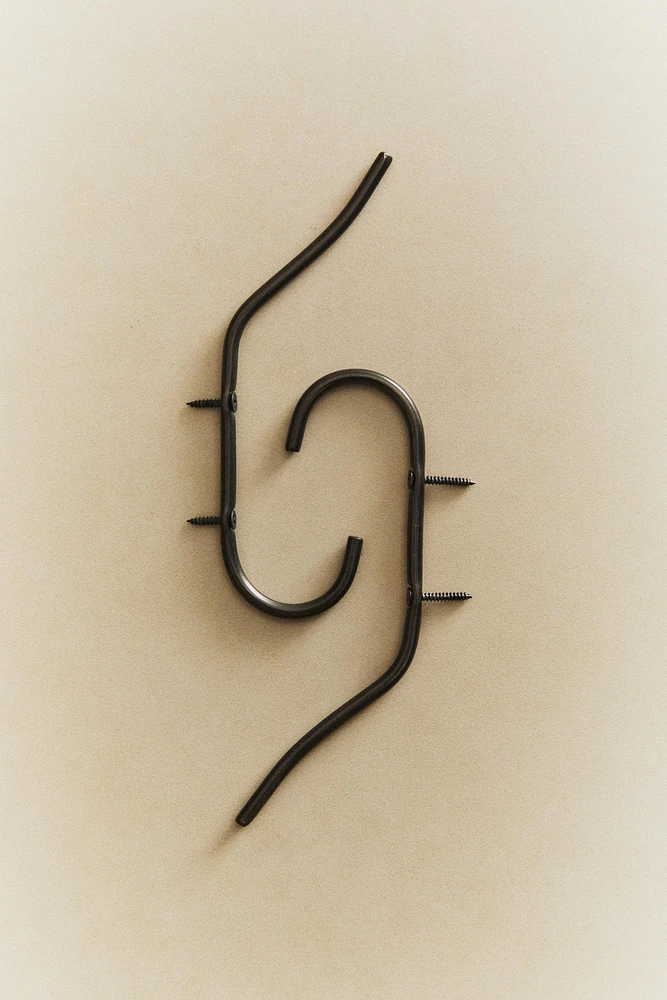 PACK OF LARGE DARK METAL HOOKS