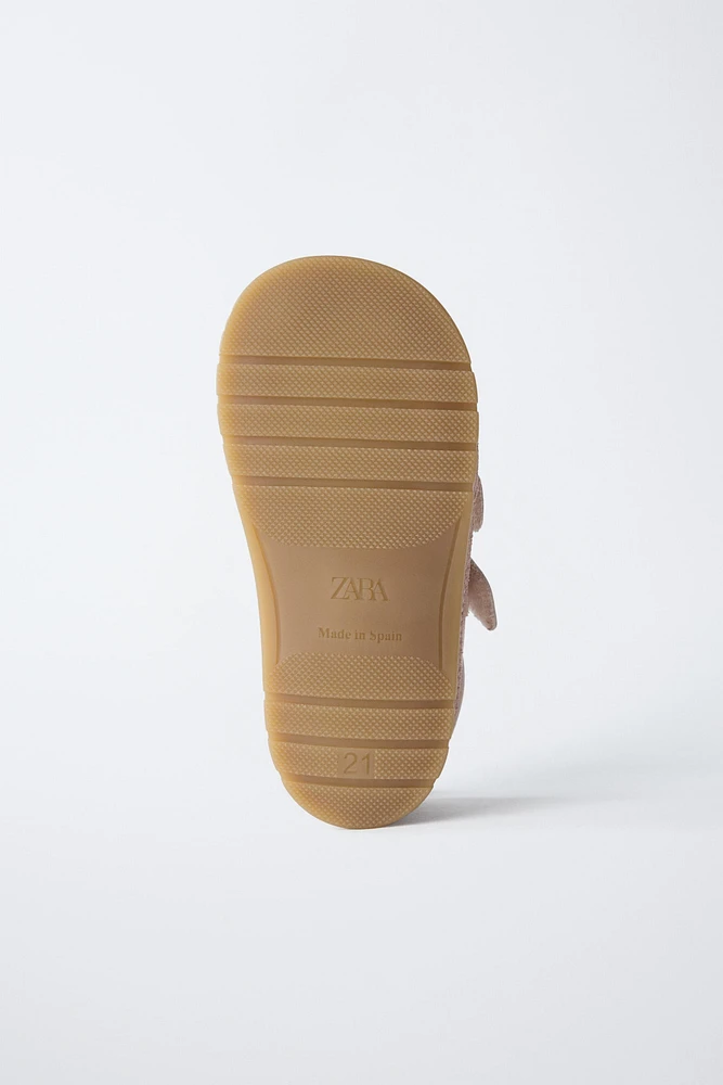 BAREFOOT LEATHER STRAP SNEAKERS