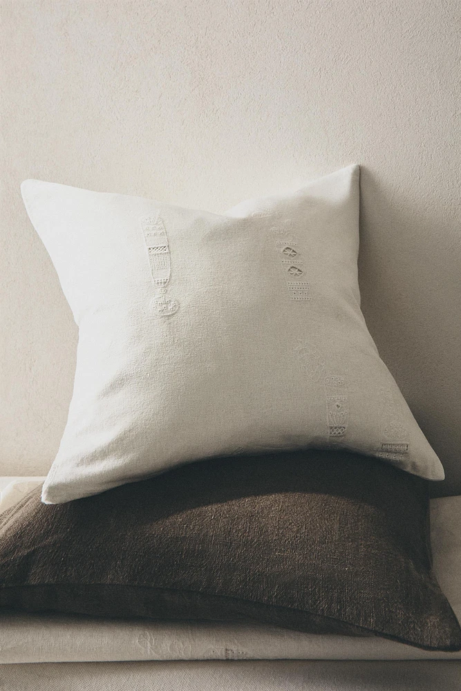 EMBROIDERED LINEN PILLOW