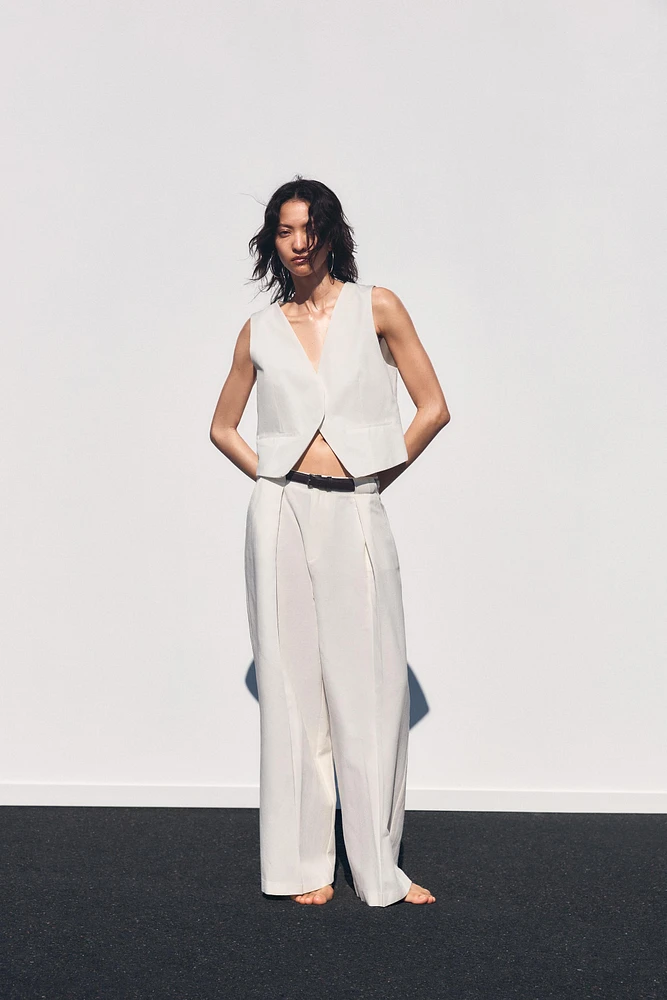 BELTED PLEATED PANTS