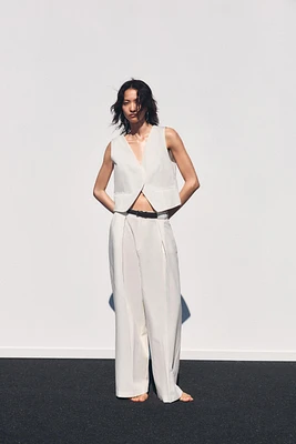 BELTED PLEATED PANTS