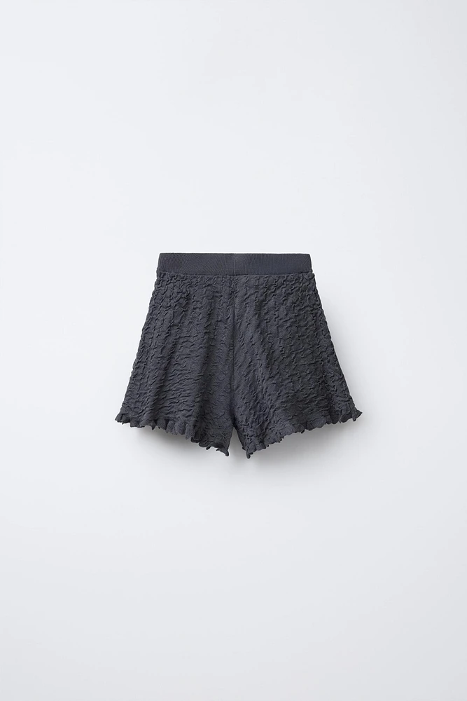 TEXTURED KNIT SHORTS