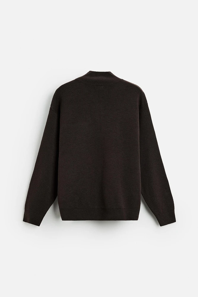 QUARTER ZIP SWEATER
