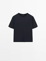 Short-sleeve T-shirt with back seam detail