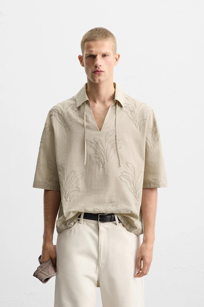 LEAF EMBROIDERED SHIRT