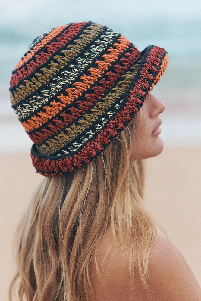 MIXED BRAIDED BUCKET HAT