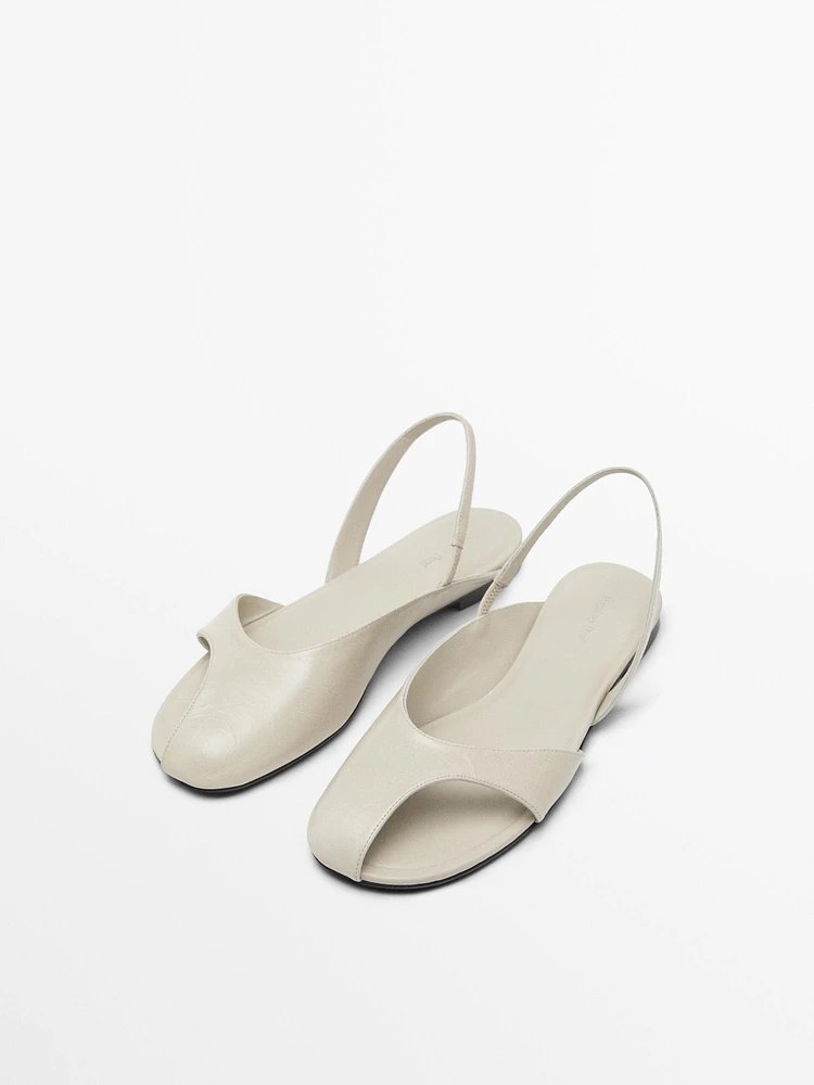 Ballerines asymétriques