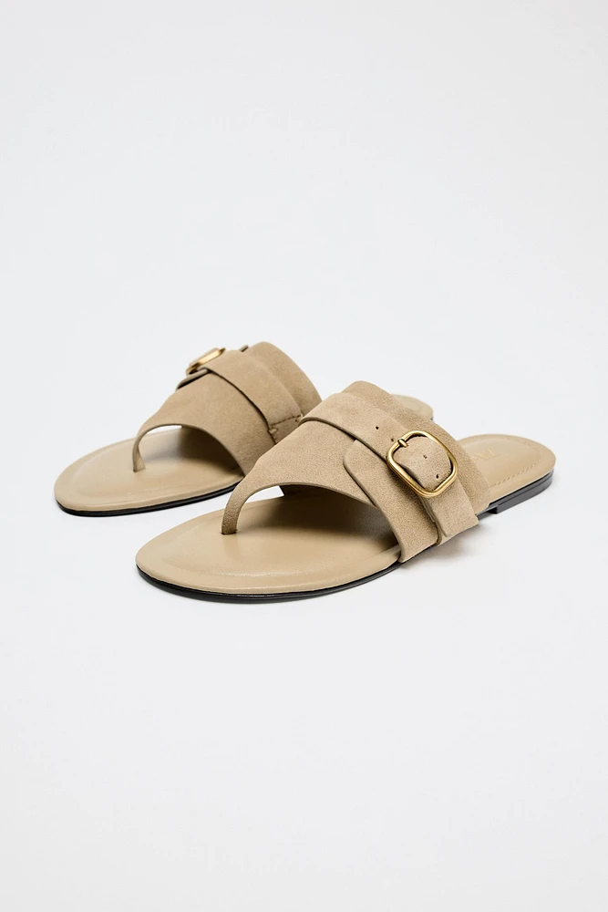 SPLIT LEATHER BUCKLE SANDALS