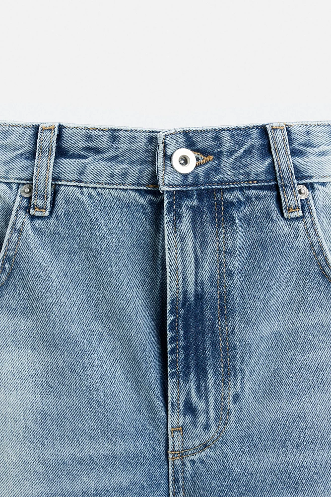 RIPPED FLARE FIT JEANS