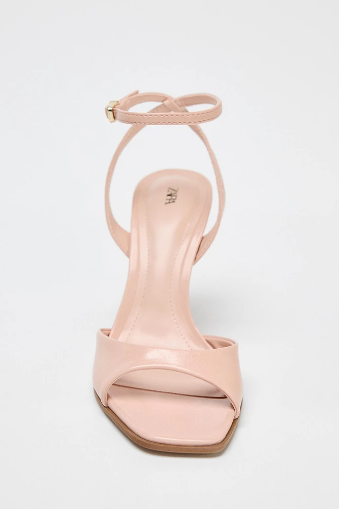 CRACKLED EFFECT HEELED SANDALS