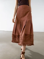 Jupe midi fluide avec broderie