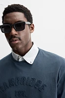 CAMBRIDGE© RAISED TEXT T-SHIRT