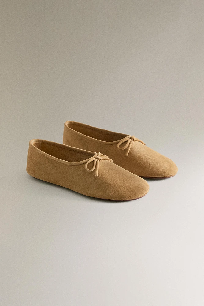 LEATHER BALLERINAS
