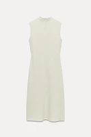 ROBE MI-LONGUE AVEC CEINTURE