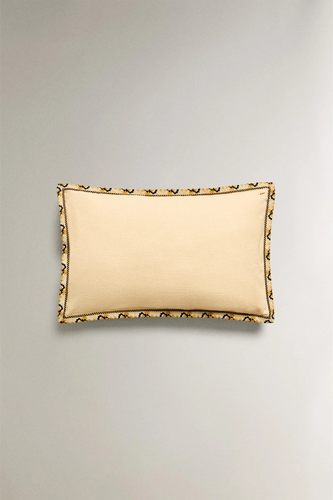HOUSSE DE COUSSIN BORD GÉOMÉTRIQUE