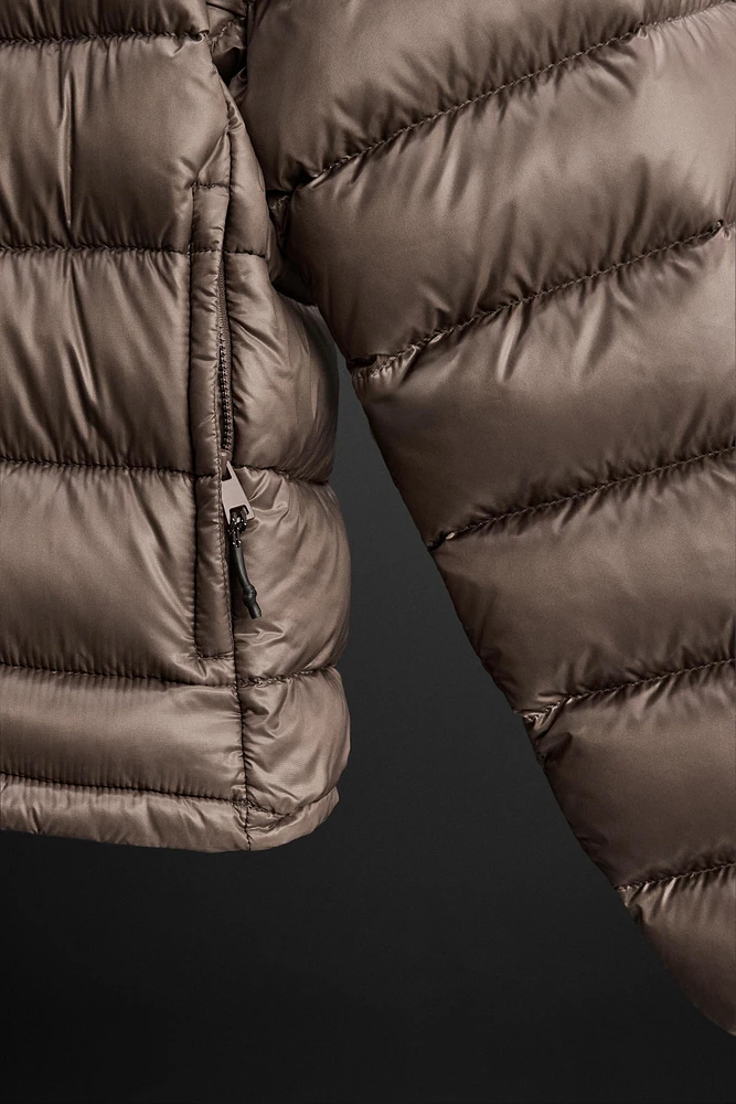 HOODED DOWN JACKET