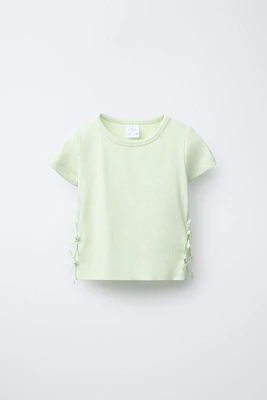 RIBBED CUT OUT BOW T-SHIRT