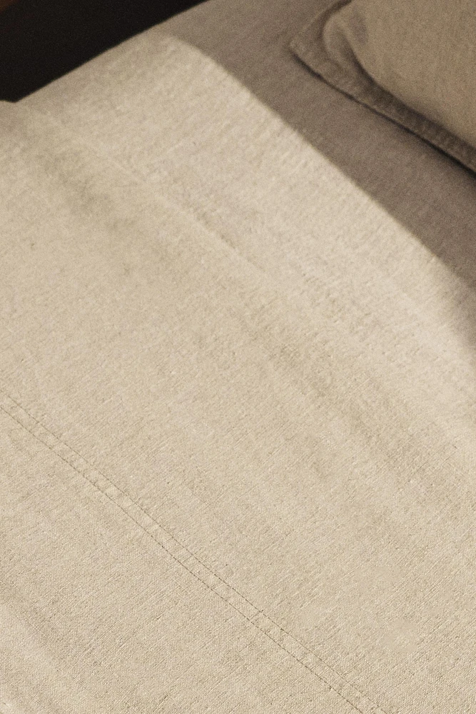WASHED LINEN FLAT SHEET (160 GSM)