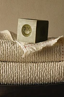 TEXTURED COTTON BATH TOWEL