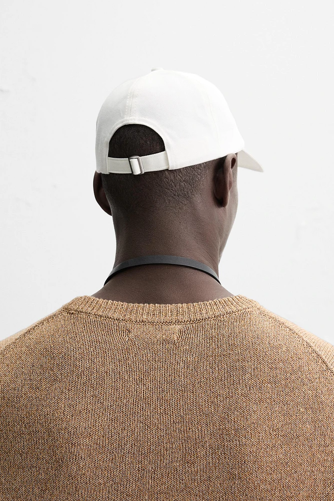 EMBROIDERED TEXT CAP