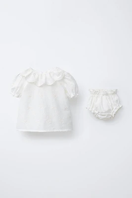 BLOUSE AND PANTIES WITH EMBROIDERED BOWS