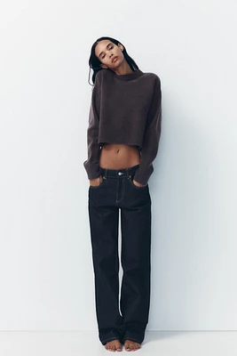 PULL EN MAILLE À COL ROND