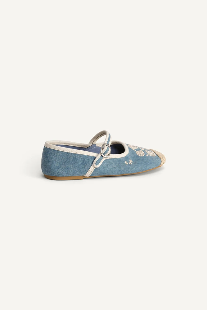 EMBROIDERED BALLET FLATS