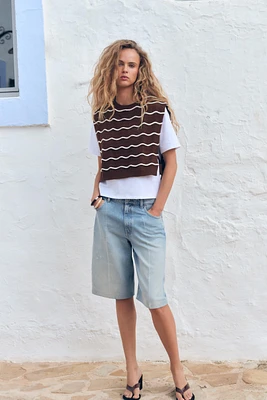 T-SHIRT AVEC GILET SANS MANCHES EN TRICOT