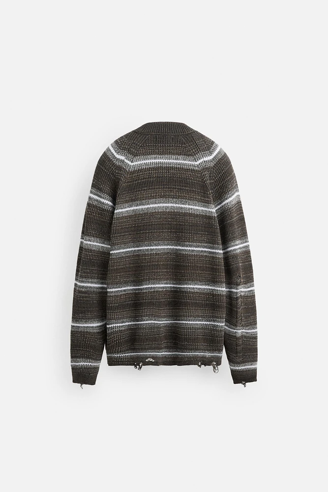 DISTRESSED STRIPED CARDIGAN