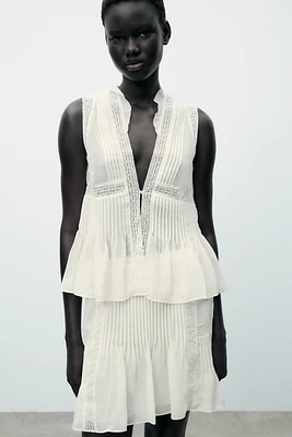 PLEATED LACE TOP