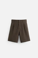 BERMUDA REGULAR FIT À PLIS