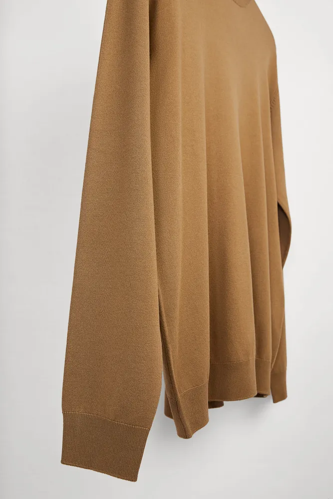BASIC HIGH COLLAR SWEATER