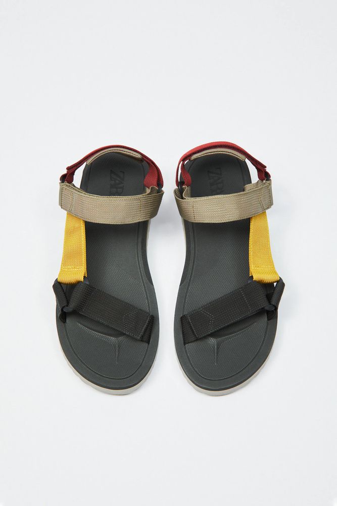 CONTRASTING TECHNICAL SANDALS