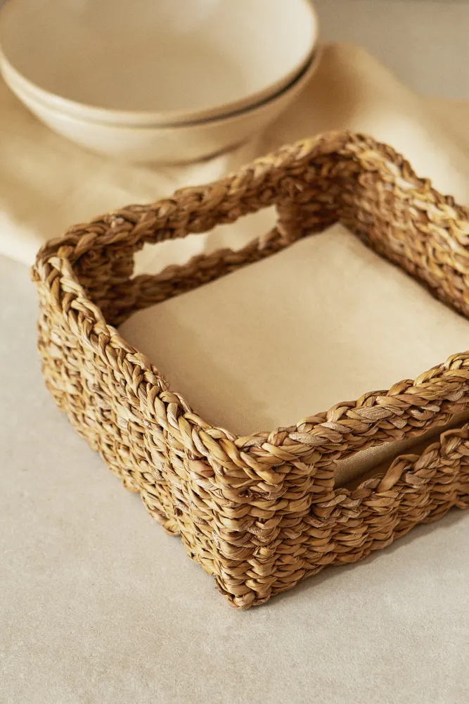 SQUARE WOVEN BASKET WITH HANDLES