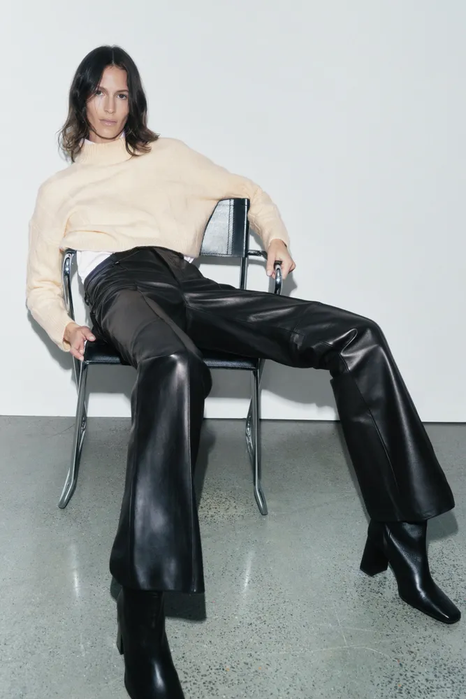 Shop ZARA 2023-24FW JOGGER PANTS ZW LEATHER COLLECTION (5479/248) by  MarcaBonito | BUYMA