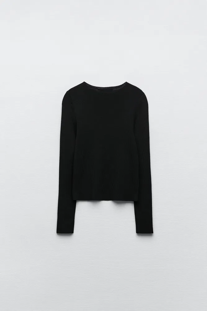 JEWEL BUTTON CUT OUT KNIT SWEATER