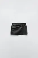BUCKLED FAUX LEATHER SKIRT