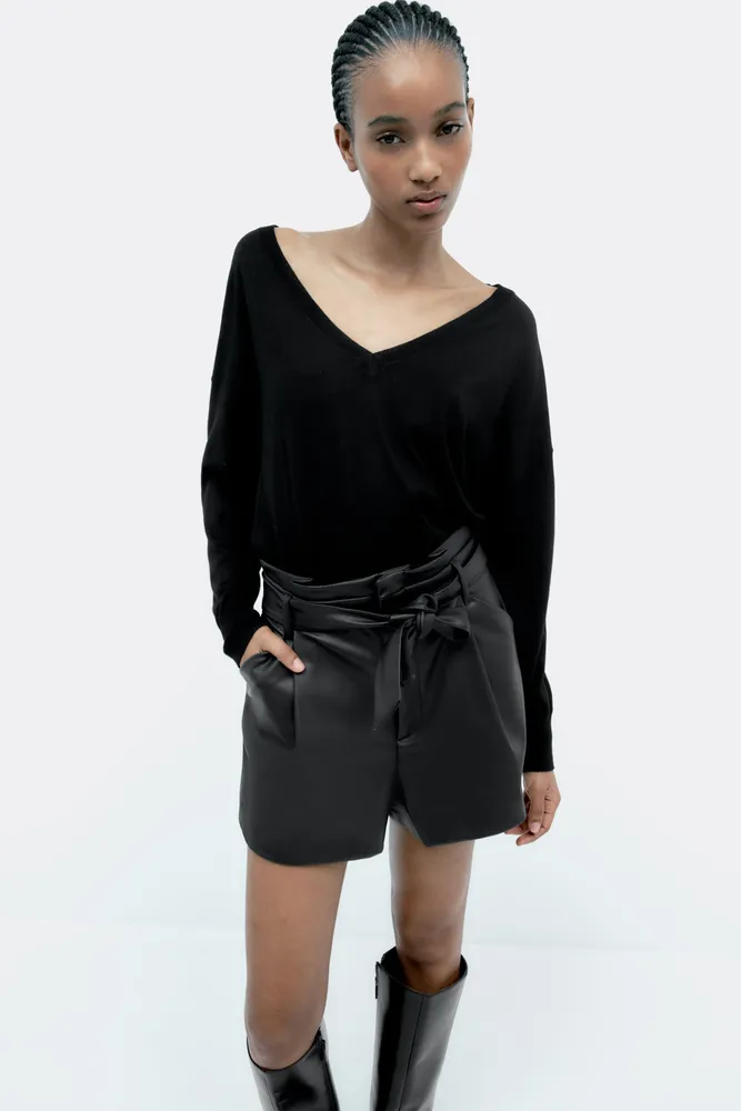 BELTED FAUX LEATHER SHORTS
