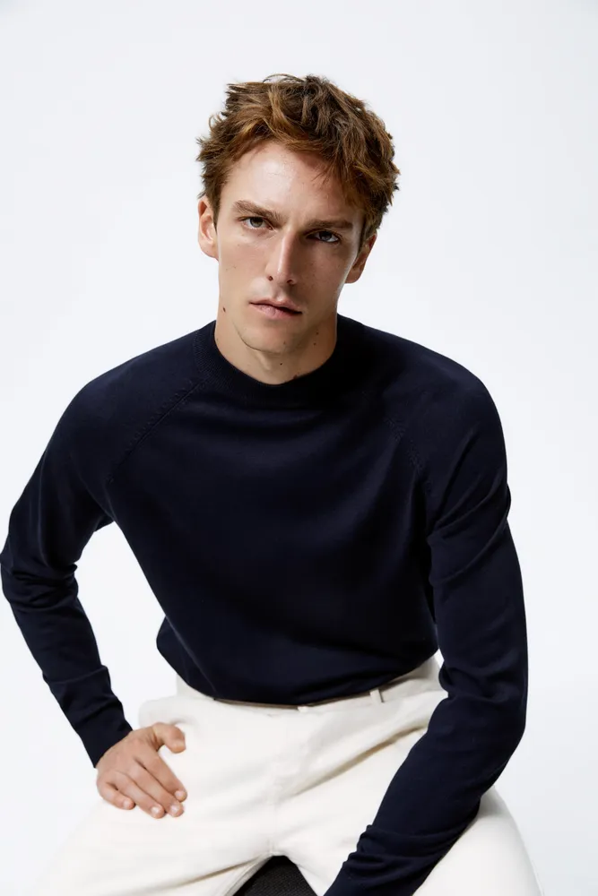 MOCK NECK SWEATER